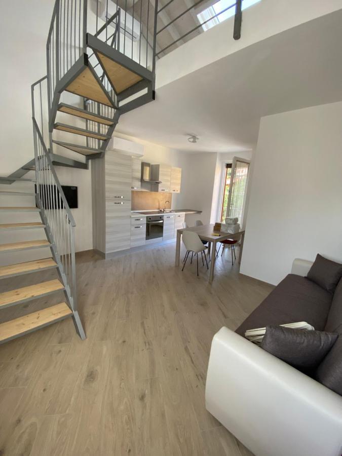 Around Lago Maggiore Apartments Reno Di Leggiuno Exterior photo