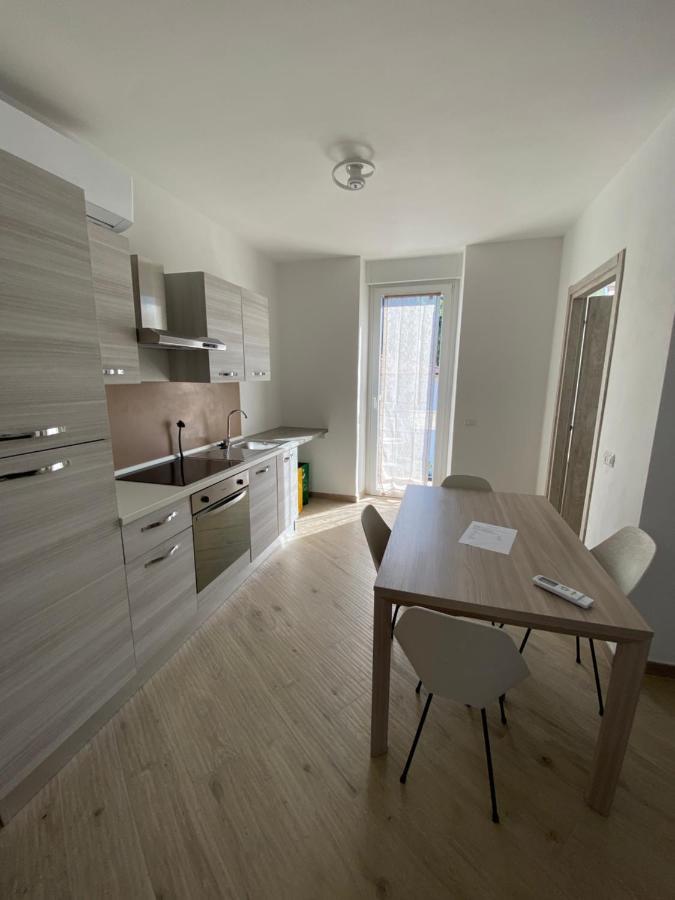 Around Lago Maggiore Apartments Reno Di Leggiuno Exterior photo
